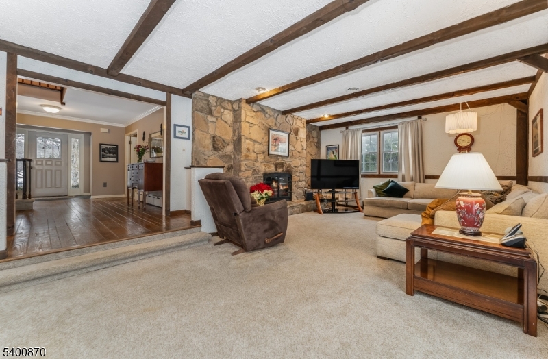 19 Lexington Road Annandale, NJ 08801 - Photo 11 of 35