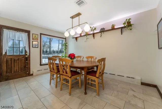 $949,000 | 19 Lexington Road, Annandale, NJ 08801