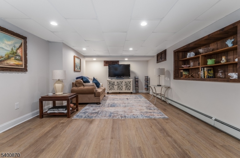 19 Lexington Road Annandale, NJ 08801 - Photo 30 of 35