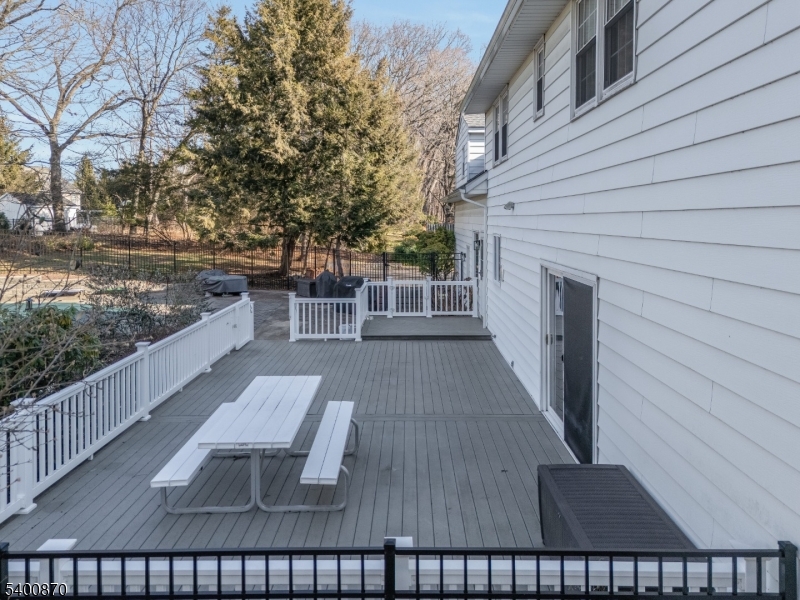 19 Lexington Road Annandale, NJ 08801 - Photo 33 of 35