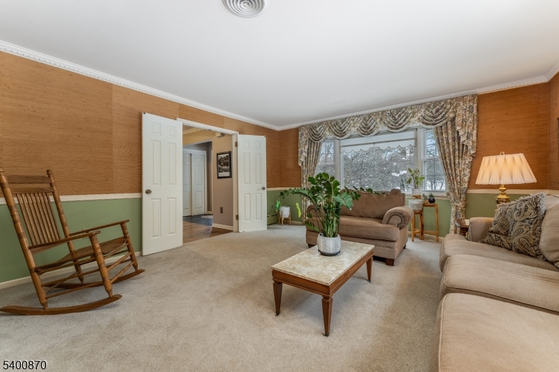 19 Lexington Road Annandale, NJ 08801 - Photo 8 of 35