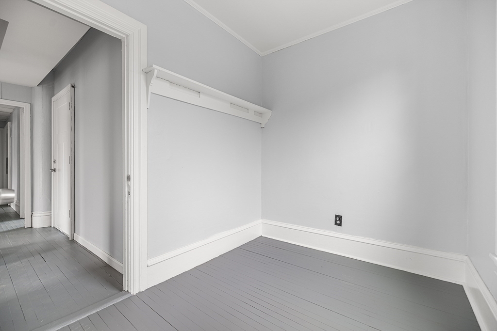 10 Sycamore Street Worcester, MA 01608 - Photo 15 of 37 Gallery Image 15