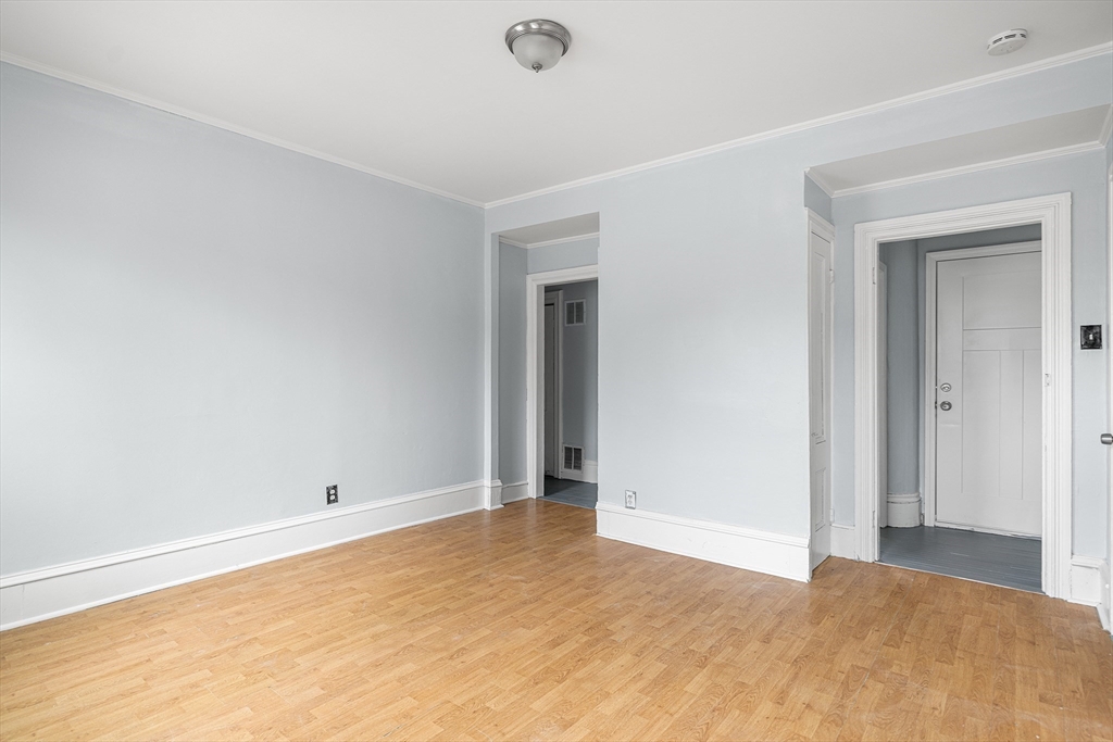 10 Sycamore Street Worcester, MA 01608 - Photo 17 of 37 Gallery Image 17