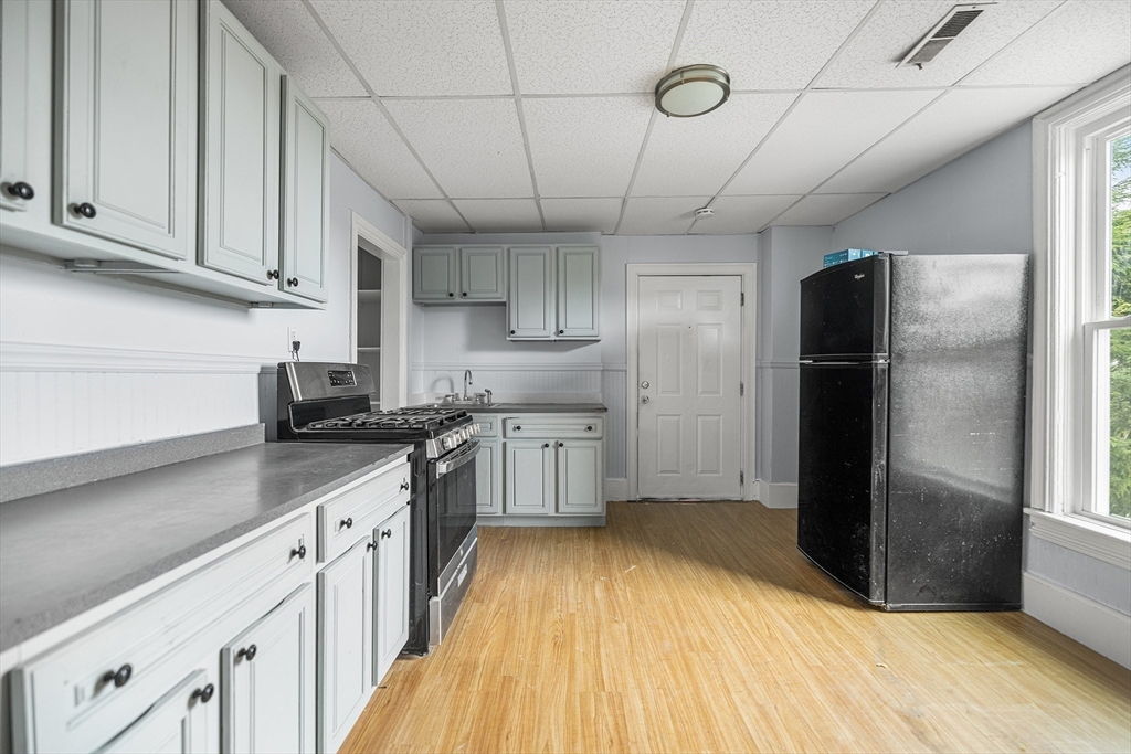 10 Sycamore Street Worcester, MA 01608 - Photo 22 of 37 Gallery Image 22