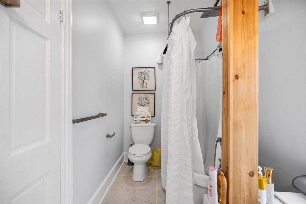 10 Sycamore Street Worcester, MA 01608 - Photo 29 of 37 Gallery Image 29