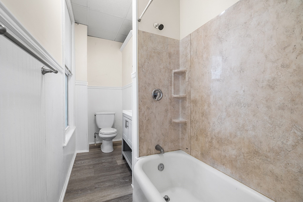 10 Sycamore Street Worcester, MA 01608 - Photo 10 of 37 Gallery Image 10