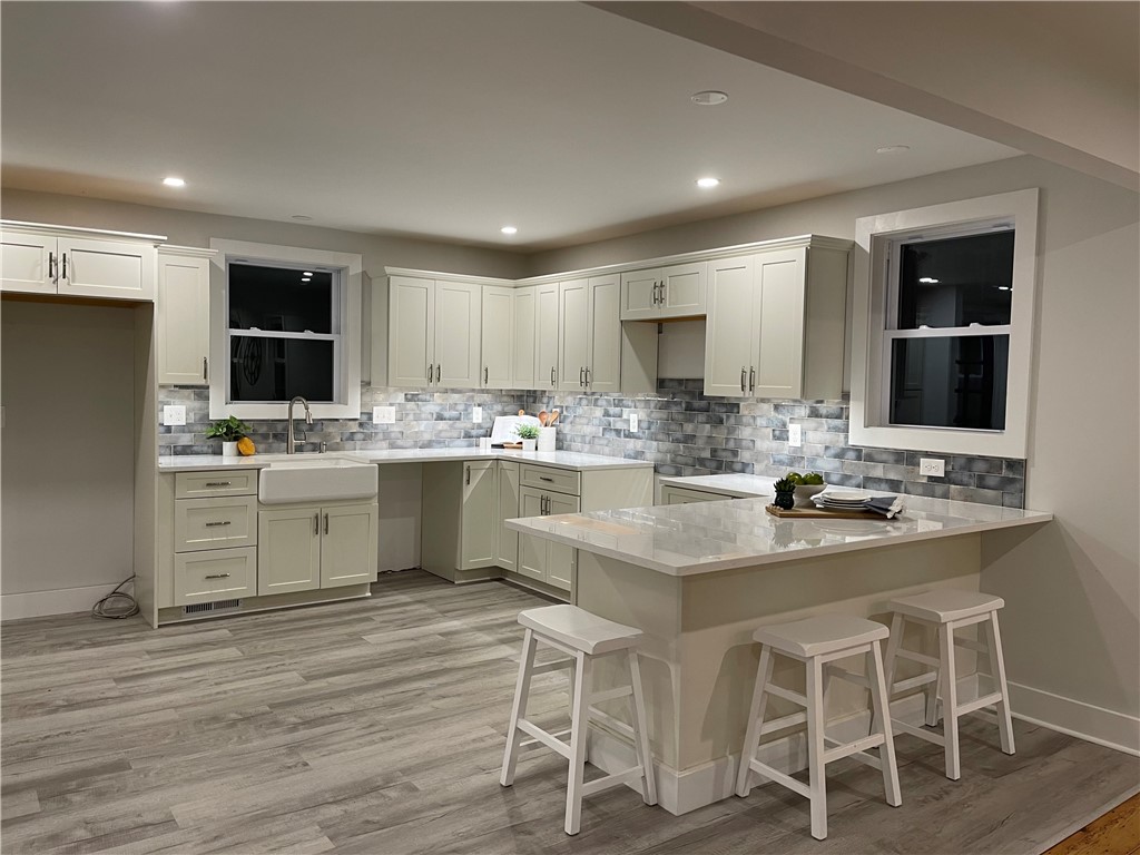 36 Congregational Street Bristol, RI 02809 - Photo 7 of 16 Eat-in Kitchen