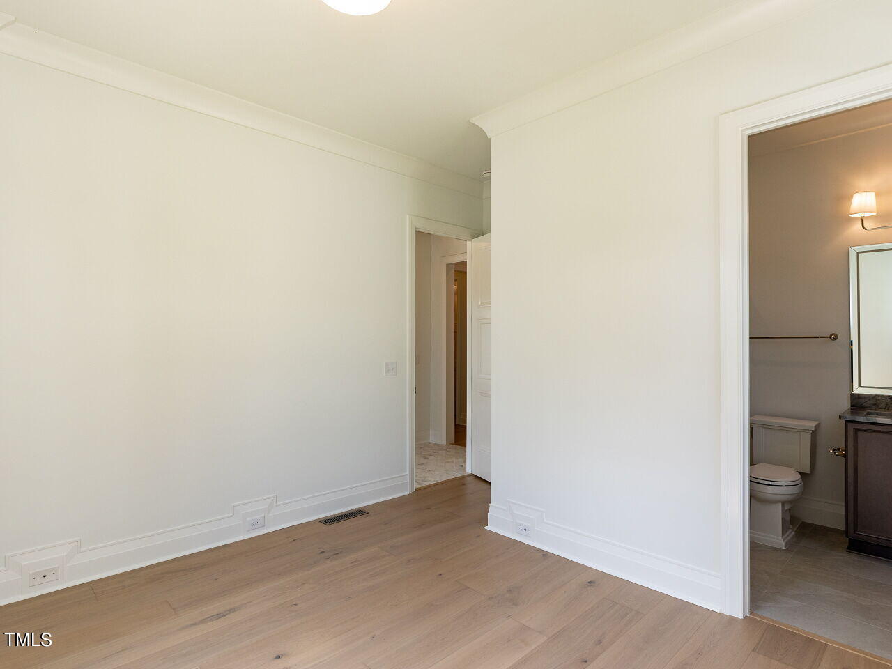 2302 Lyon Street Raleigh, NC 27608 - Photo 19 of 49 016-1280x960-first-floor-bedroom-or-offi