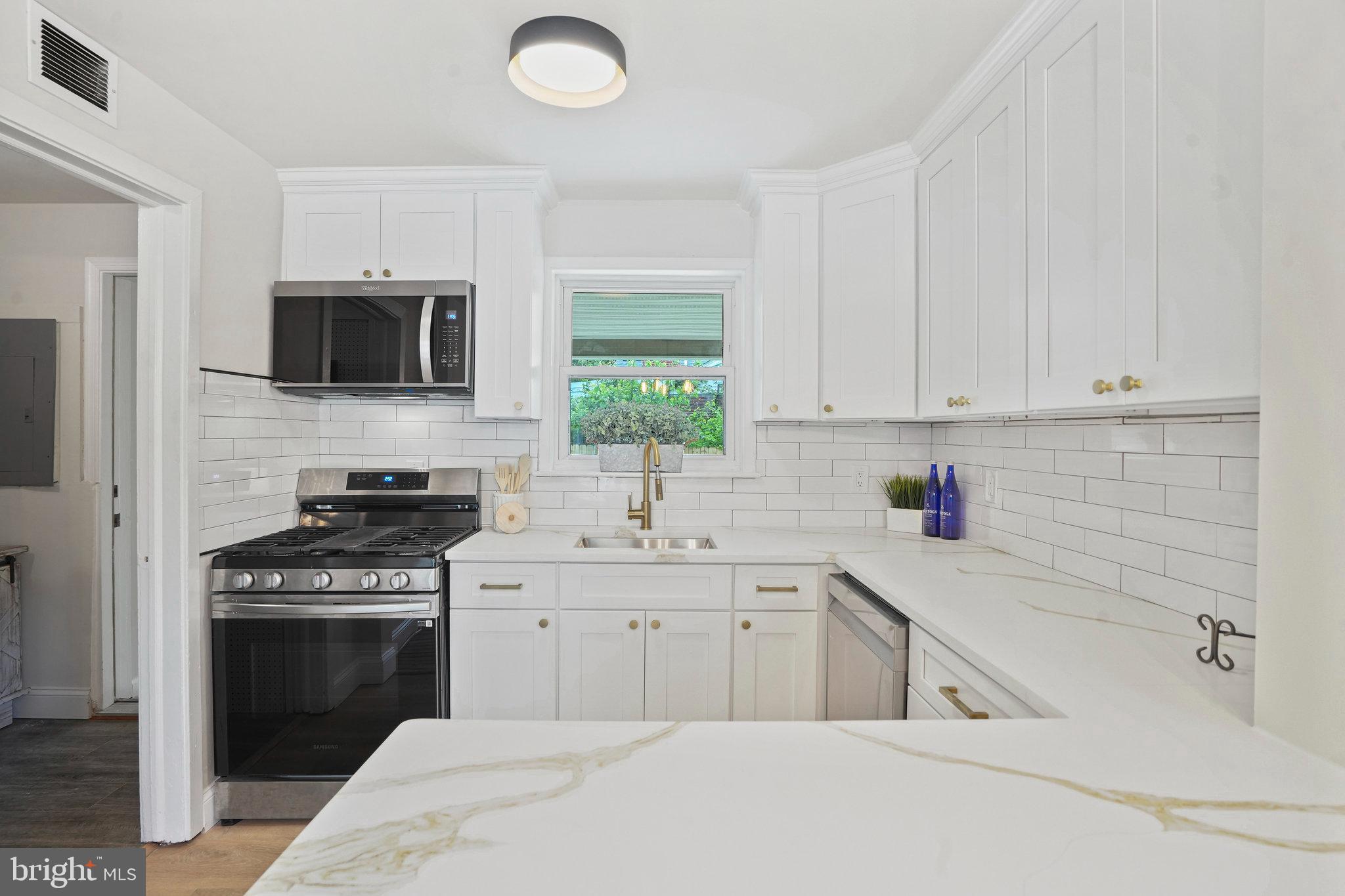 3706 Carey Street Silver Spring, MD 20902 - Photo 10 of 31 New appliances