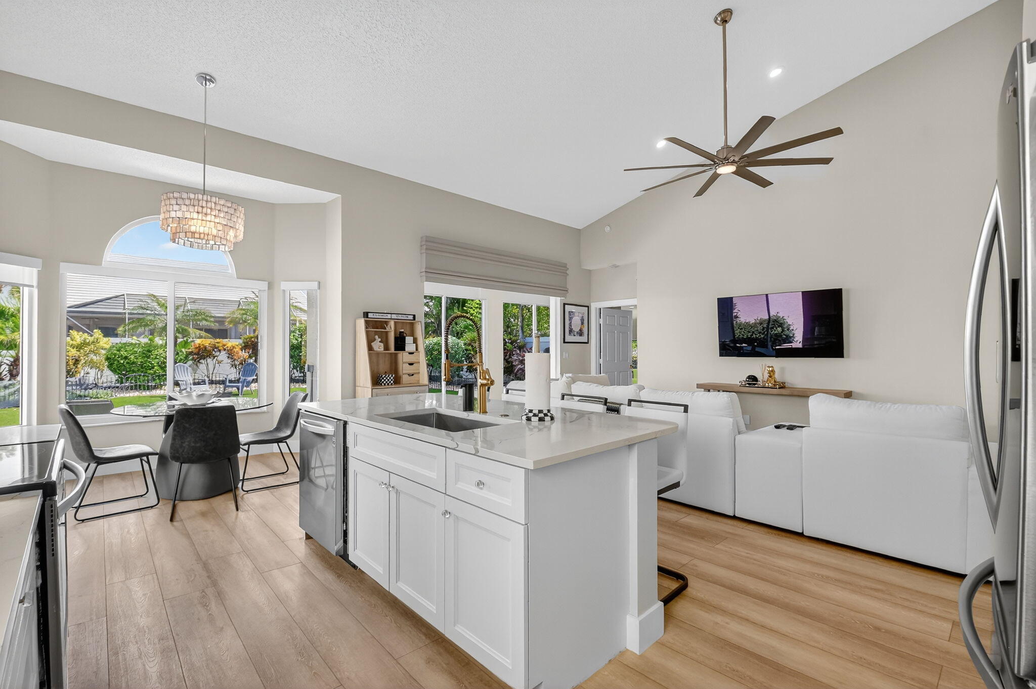 8385 Horseshoe Bay Road Boynton Beach, FL 33472 - Photo 12 of 49 22-web-or-mls-020_DSC_7683