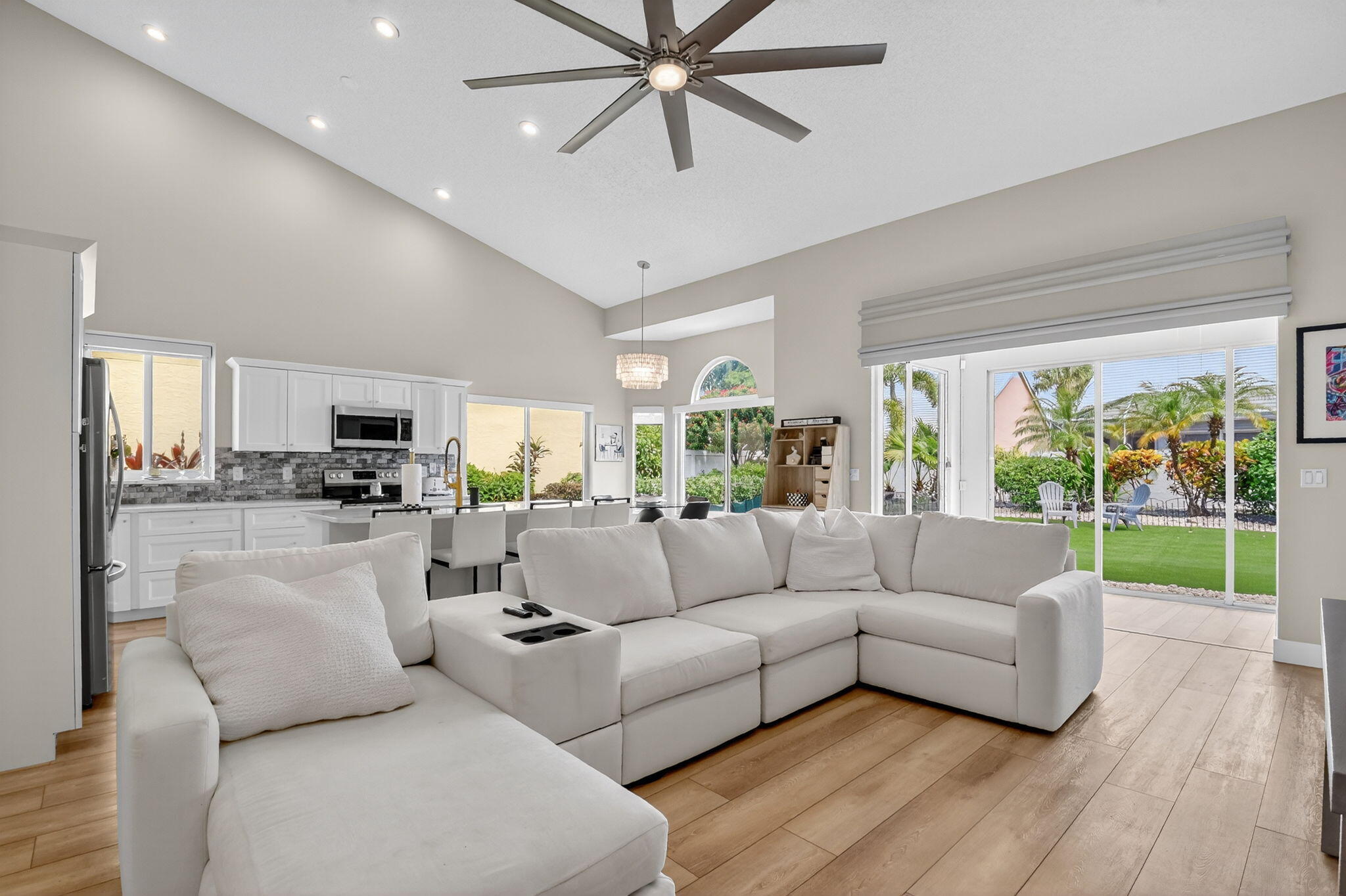 8385 Horseshoe Bay Road Boynton Beach, FL 33472 - Photo 6 of 49 13-web-or-mls-012_DSC_7646