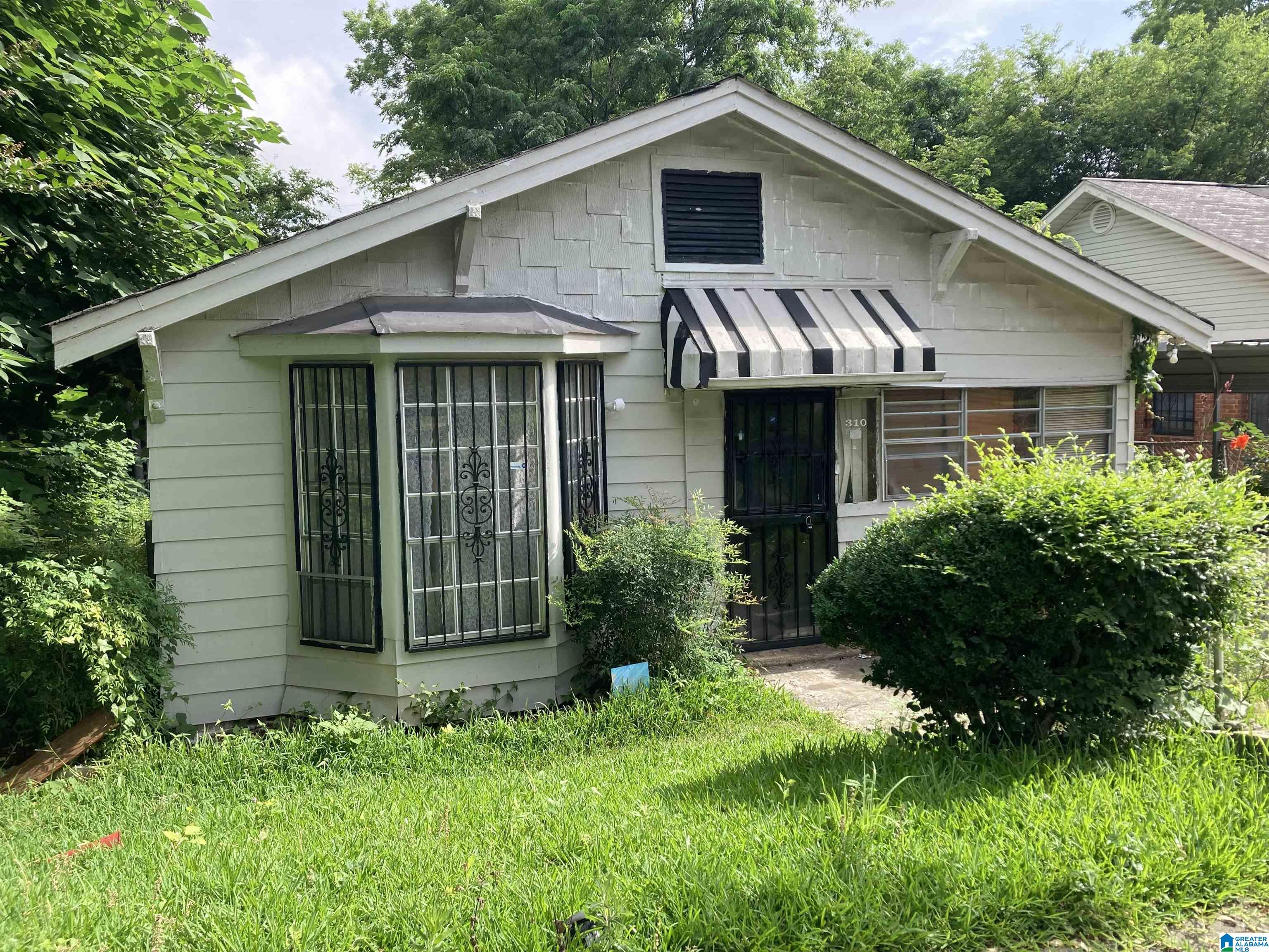 310 54th Street Fairfield, AL 35064 - Photo 1 of 19