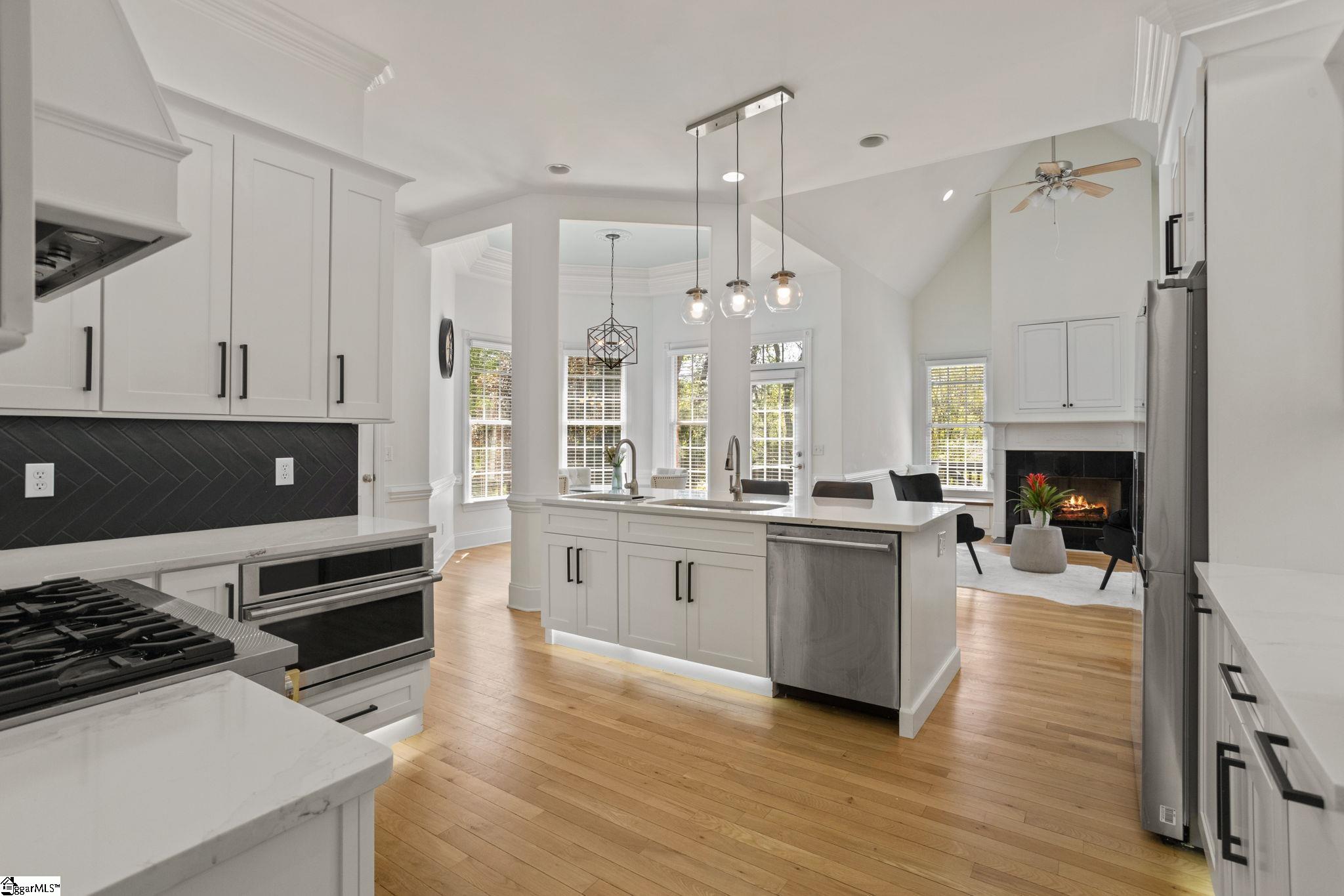 236 Horseshoe Lake Road Spartanburg, SC 29306 - Photo 5 of 46