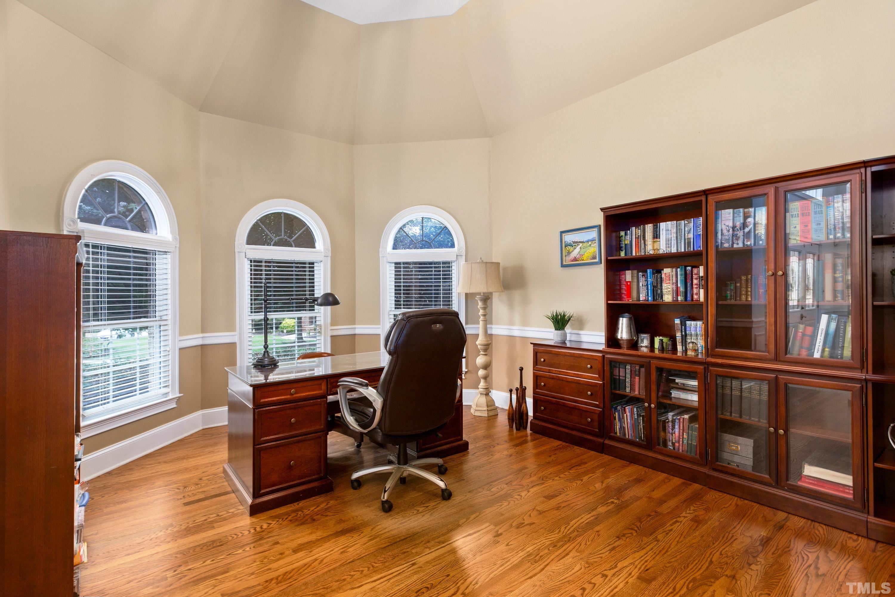11212 Ridgegate Drive Raleigh, NC 27617 - Photo 5 of 54 Gallery Image 5