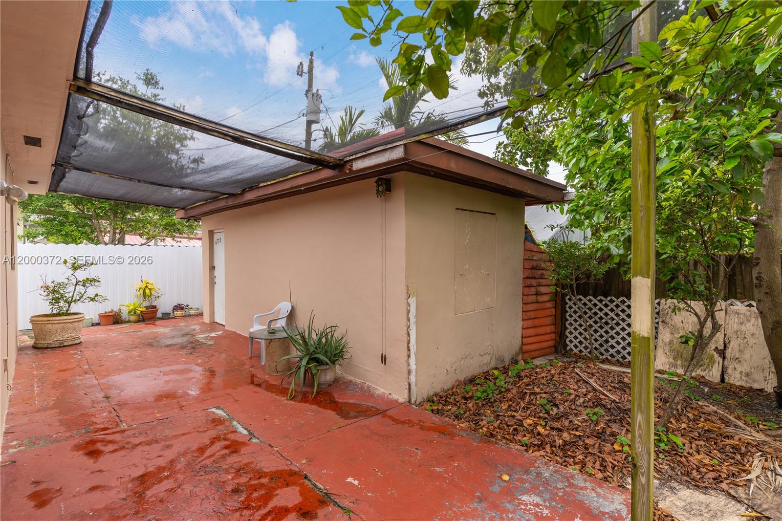 6770 Southwest 15th Street Miami, FL 33144 - Photo 24 of 36