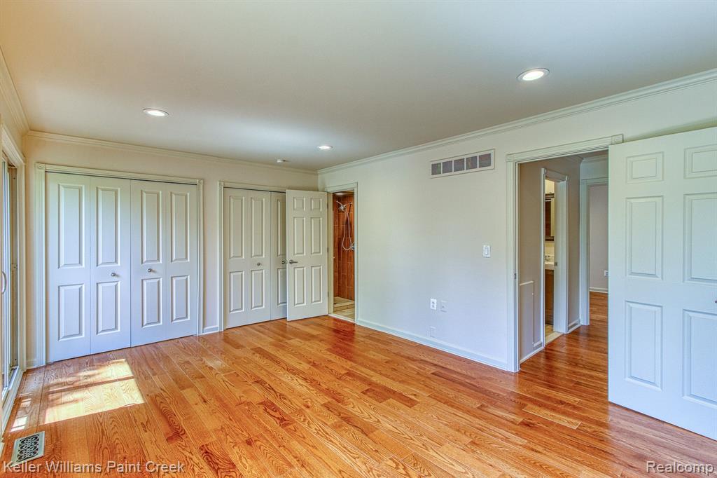 784 Oak Brook Ridge Drive Rochester Hills, MI 48307 - Photo 11 of 23