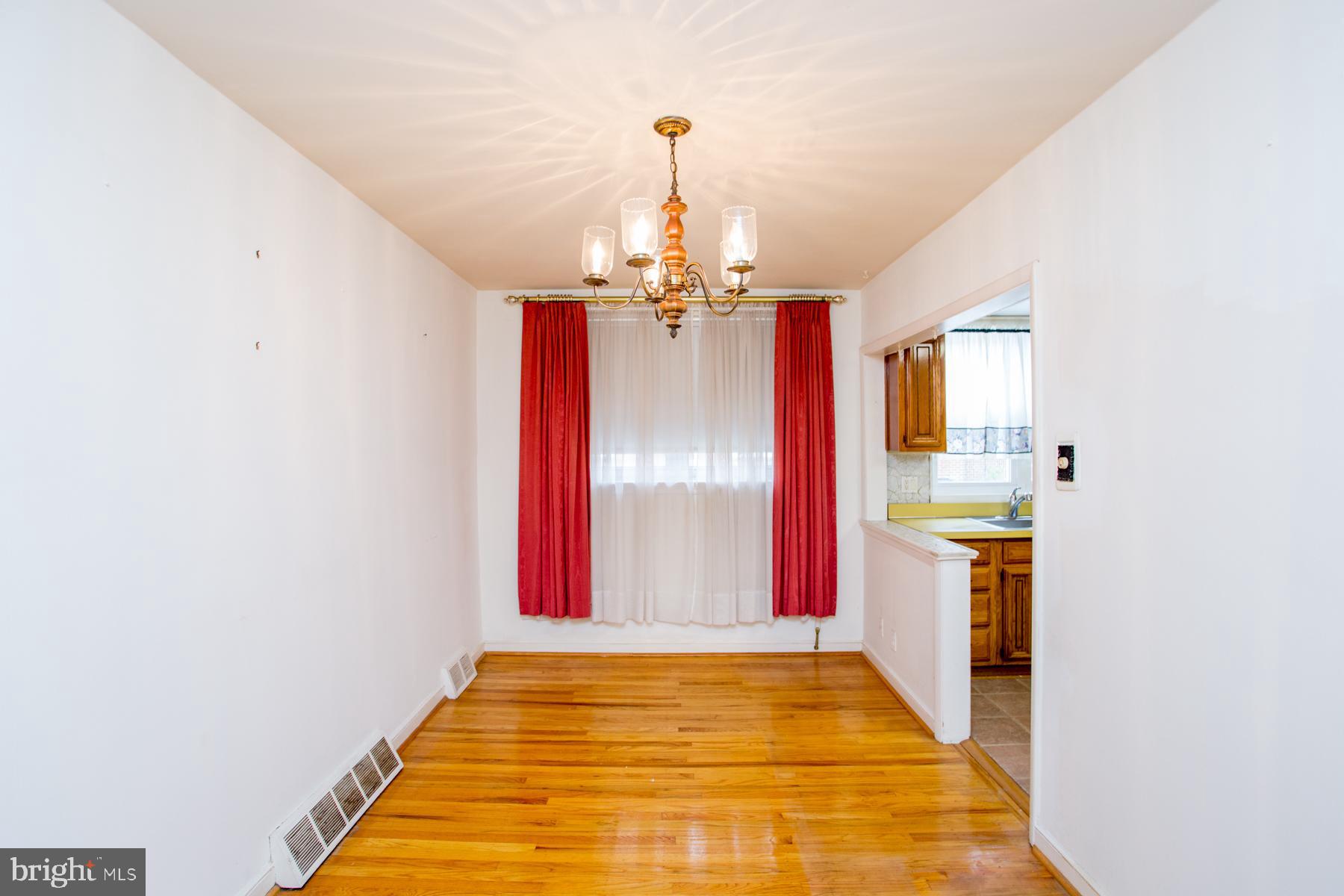 8562 Provident Road Philadelphia, PA 19150 - Photo 9 of 31 Gallery Image 9