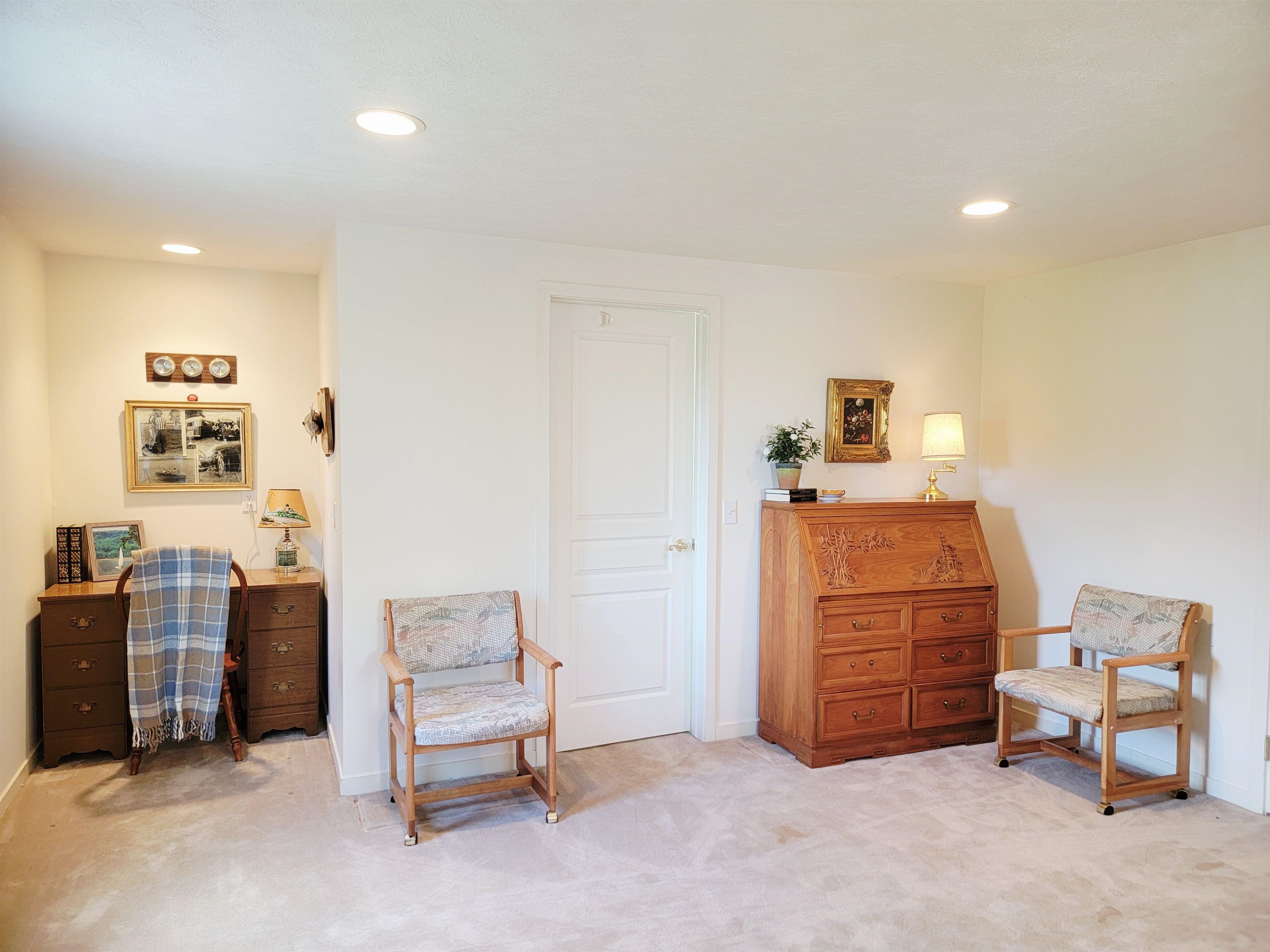 396 North Stony Point Road Suttons Bay, MI 49682 - Photo 18 of 28 1938210-31db60ac-8aa4-4032-b6f2-3e06df8ccb8d.JPG