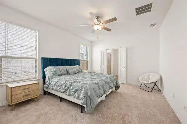 $2,400 | 1216 West Yarrow Avenue, Justin, TX 76247