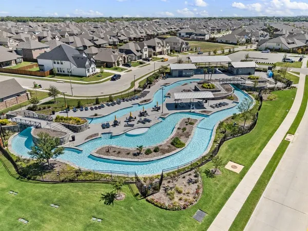 $2,400 | 1216 West Yarrow Avenue, Justin, TX 76247