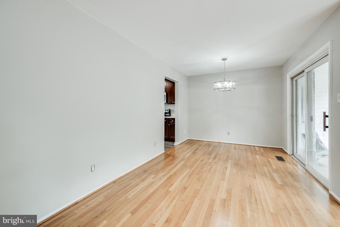4704 Split Rock Road Alexandria, VA 22310 - Photo 27 of 40