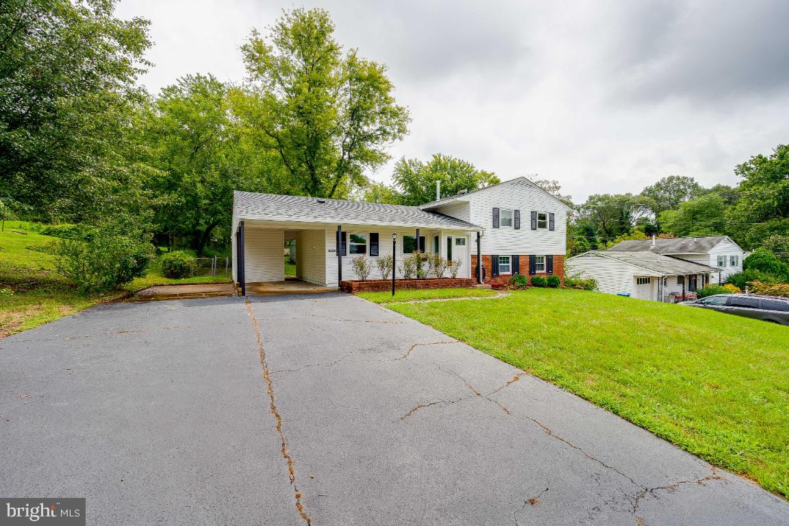 4704 Split Rock Road Alexandria, VA 22310 - Photo 4 of 40