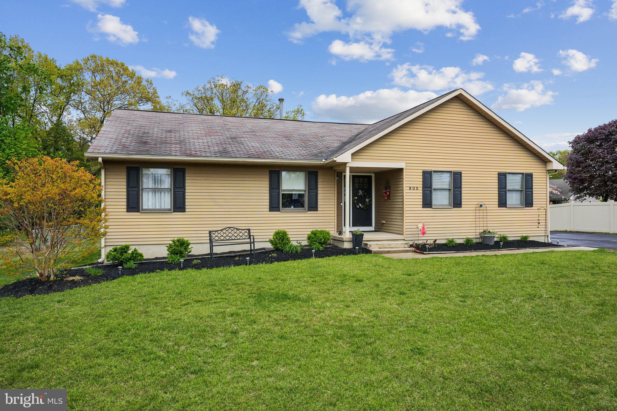 905 Bridgeboro Street Delran, NJ 08075 - Photo 1 of 24 Exterior Front
