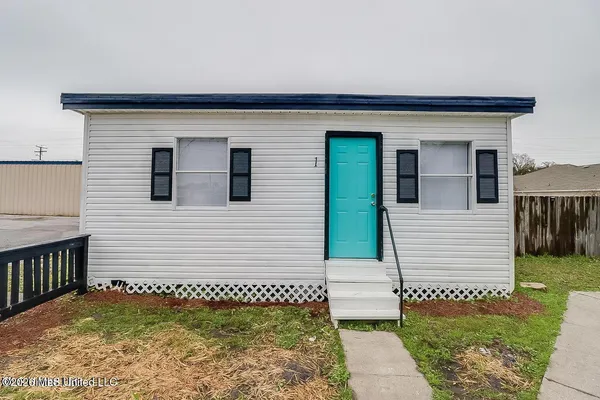 $900 | 1812 Market Street, Unit 1, Pascagoula, MS 39567