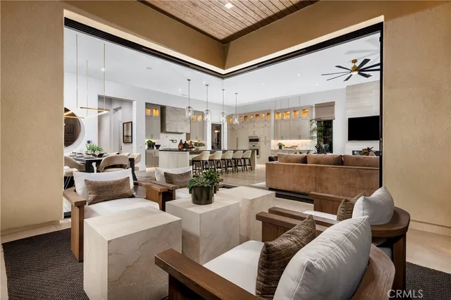 $3,560,370 | 545 Peninsula, Irvine, CA 92602