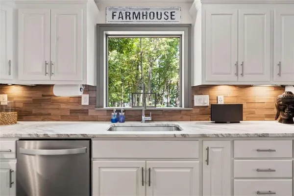 $2,200,000 | 6680 Woodlake Drive, Flowery Branch, GA 30542