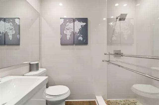 $2,300,000 | 6680 Woodlake Drive, Flowery Branch, GA 30542