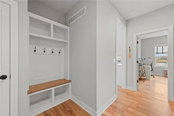 $919,000 | 4313 Lakeshore Drive, Basehor, KS 66007