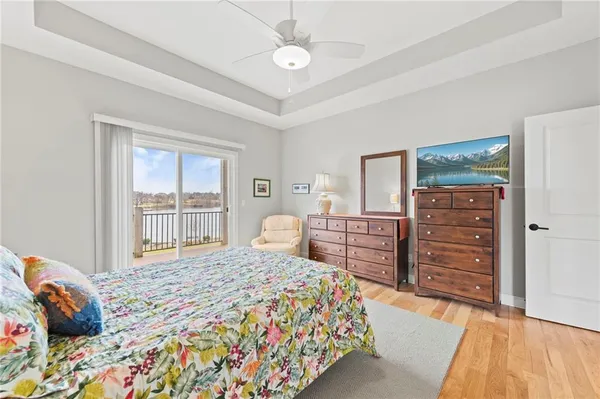 $919,000 | 4313 Lakeshore Drive, Basehor, KS 66007