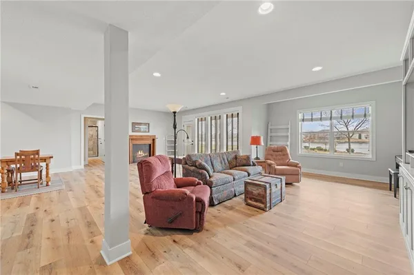 $919,000 | 4313 Lakeshore Drive, Basehor, KS 66007