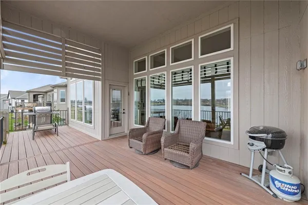 $919,000 | 4313 Lakeshore Drive, Basehor, KS 66007