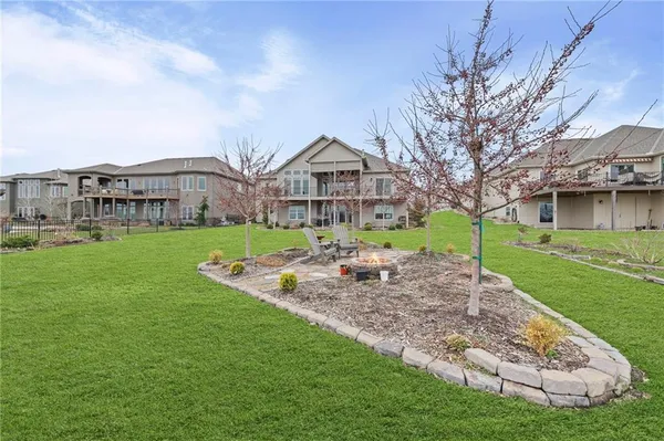 $919,000 | 4313 Lakeshore Drive, Basehor, KS 66007