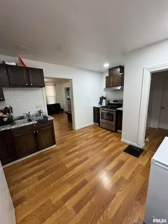 $135,000 | 128 West Adams Road, Macomb, IL 61455