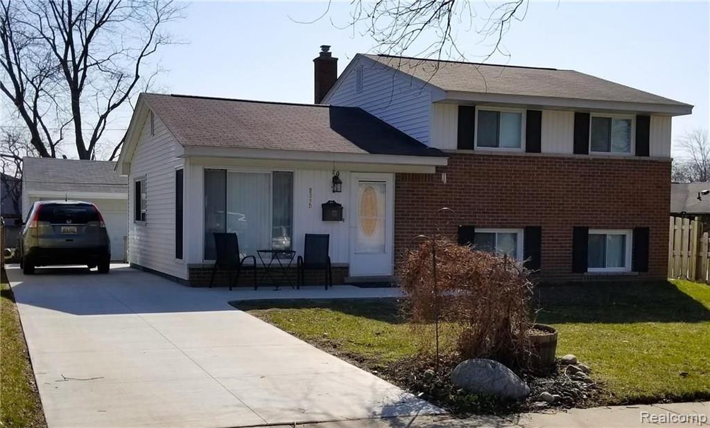 4014 Devon Road Royal Oak, MI 48073 - Photo 3 of 21