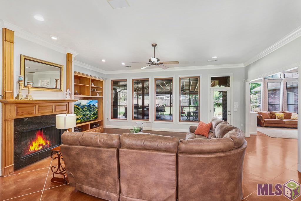 11745 Perkins Road Baton Rouge, LA 70810 - Photo 6 of 32