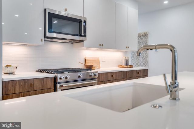 $840,000 | 729 Princeton Place Northwest, Unit 2, Washington, DC 20010