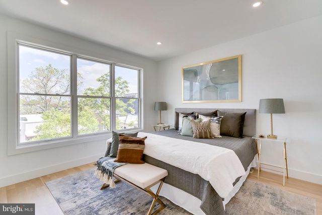 $840,000 | 729 Princeton Place Northwest, Unit 2, Washington, DC 20010