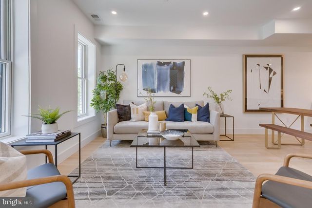 $840,000 | 729 Princeton Place Northwest, Unit 2, Washington, DC 20010