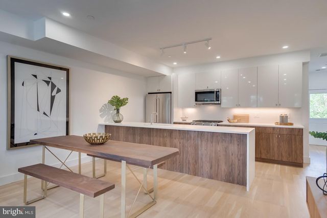 $840,000 | 729 Princeton Place Northwest, Unit 2, Washington, DC 20010