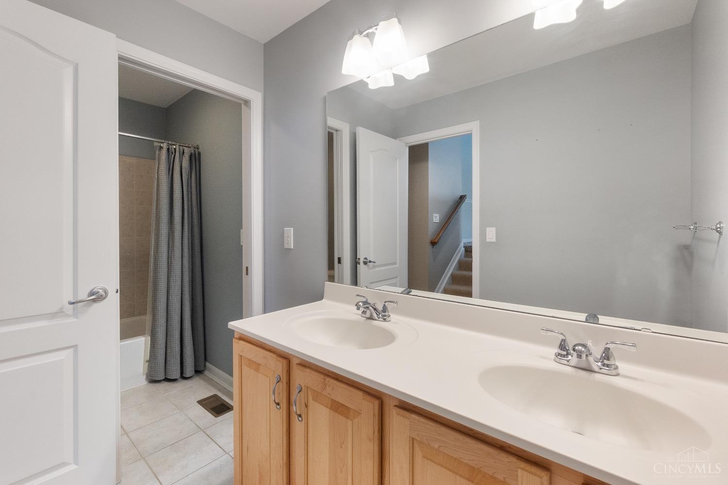 7808 Ingrams Ridge Drive Cincinnati, OH 45244 - Photo 36 of 68