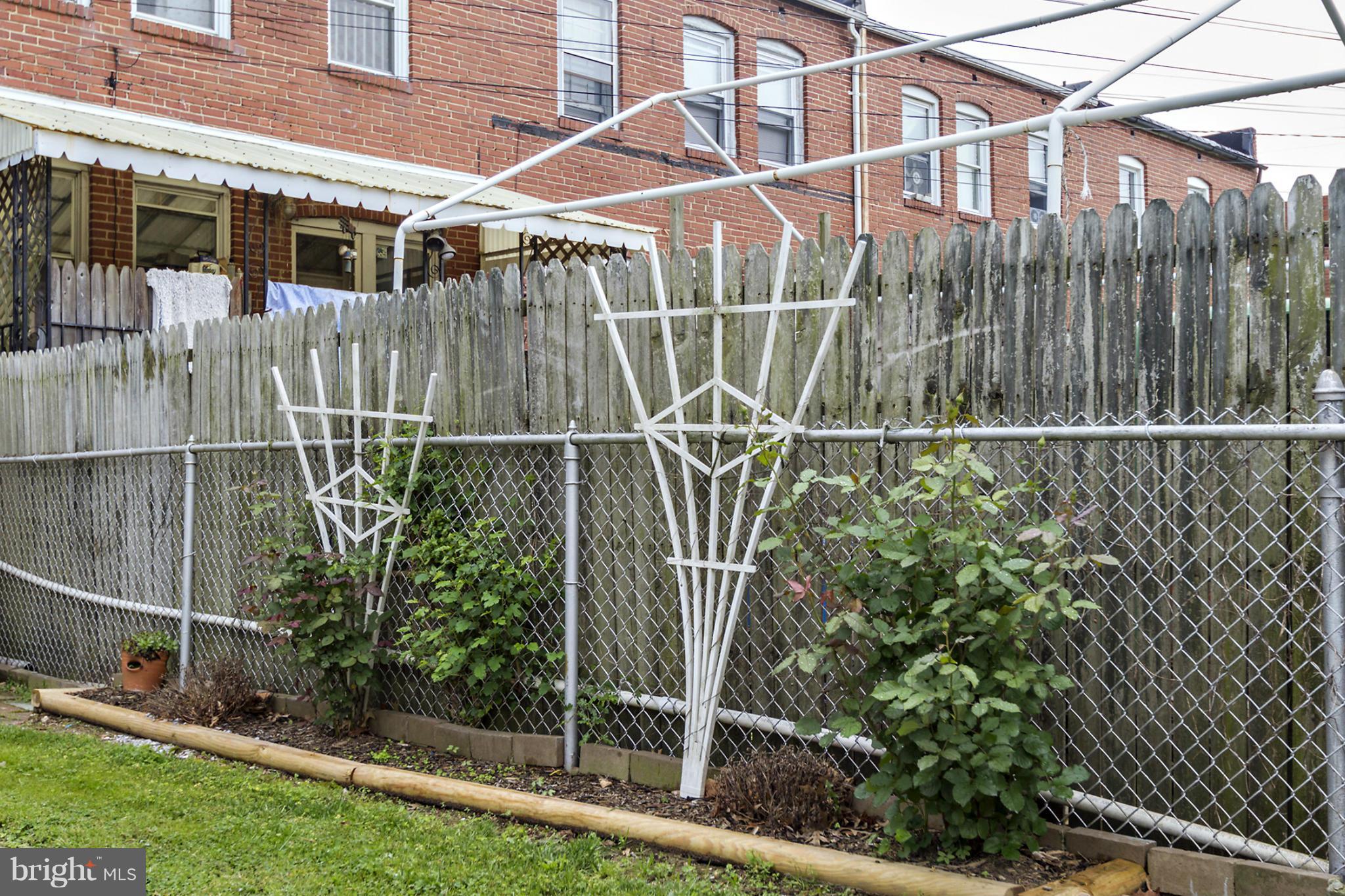 2904 Sollers Point Road Dundalk, MD 21222 - Photo 25 of 26 Garden Detail!