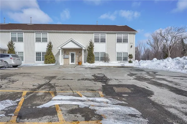 $1,650 | 4510 Broadway, Unit 3, Cheektowaga, NY 14043
