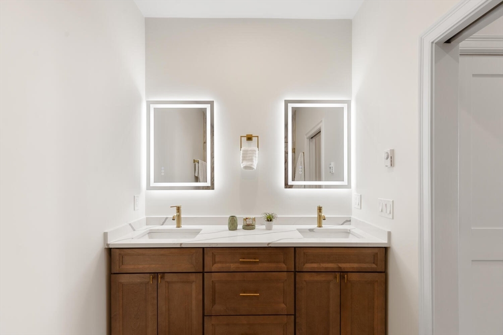 27 Shepard Street, Unit 1 Boston, MA 02135 - Photo 14 of 29