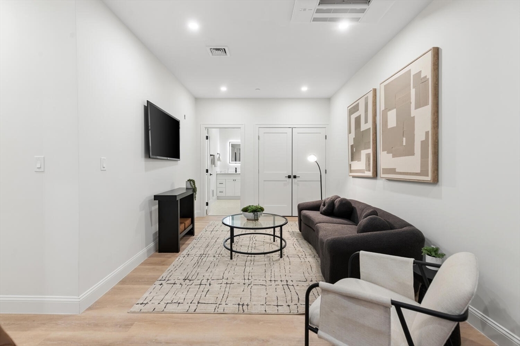 27 Shepard Street, Unit 1 Boston, MA 02135 - Photo 21 of 29