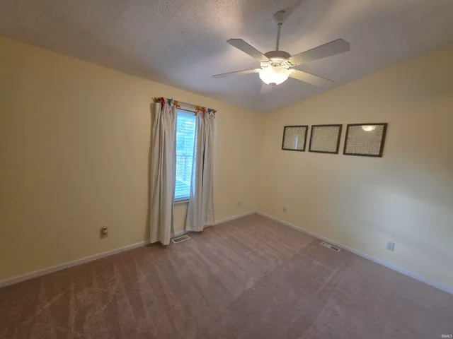 $289,900 | 1801 South O'Hare Boulevard, Yorktown, IN 47396