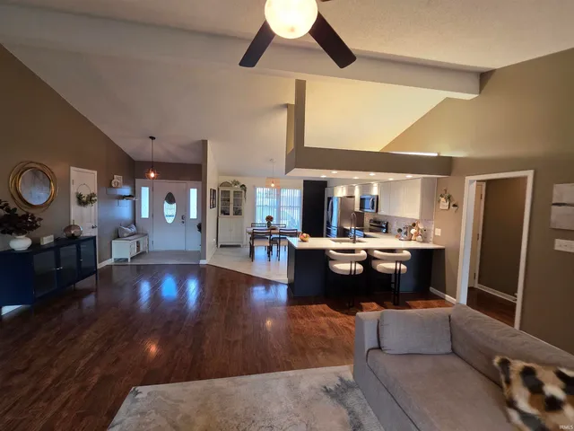 $289,900 | 1801 South O'Hare Boulevard, Yorktown, IN 47396